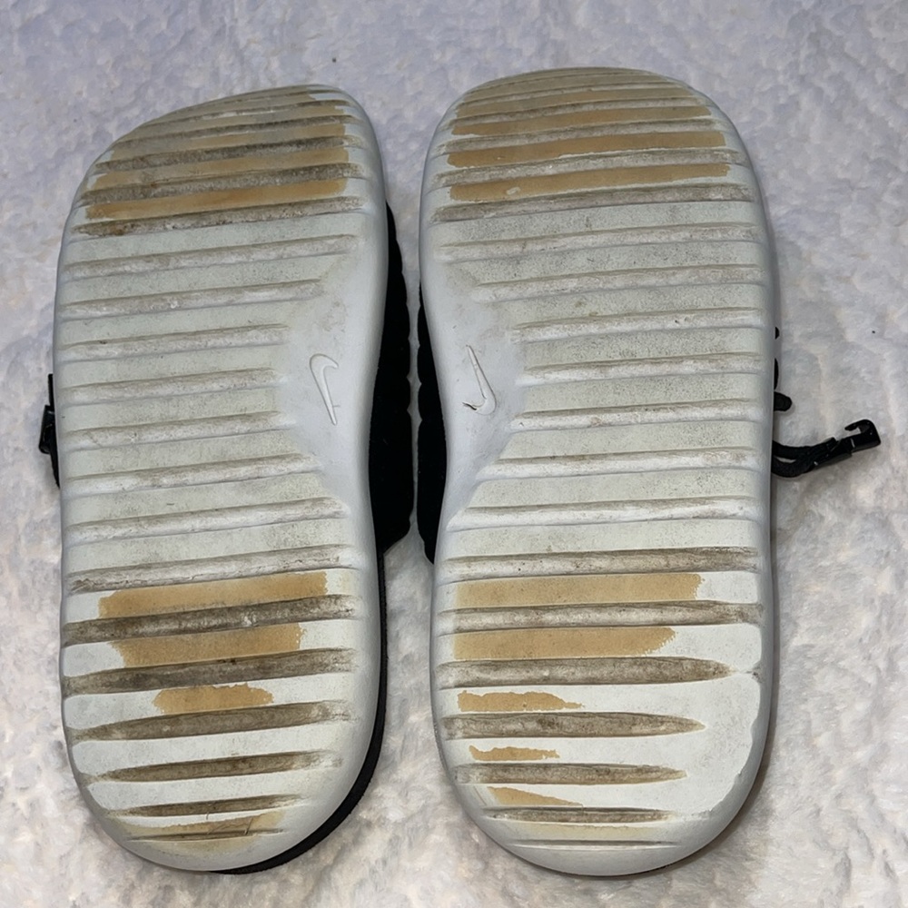 Nike Slides - Picture 6 of 10